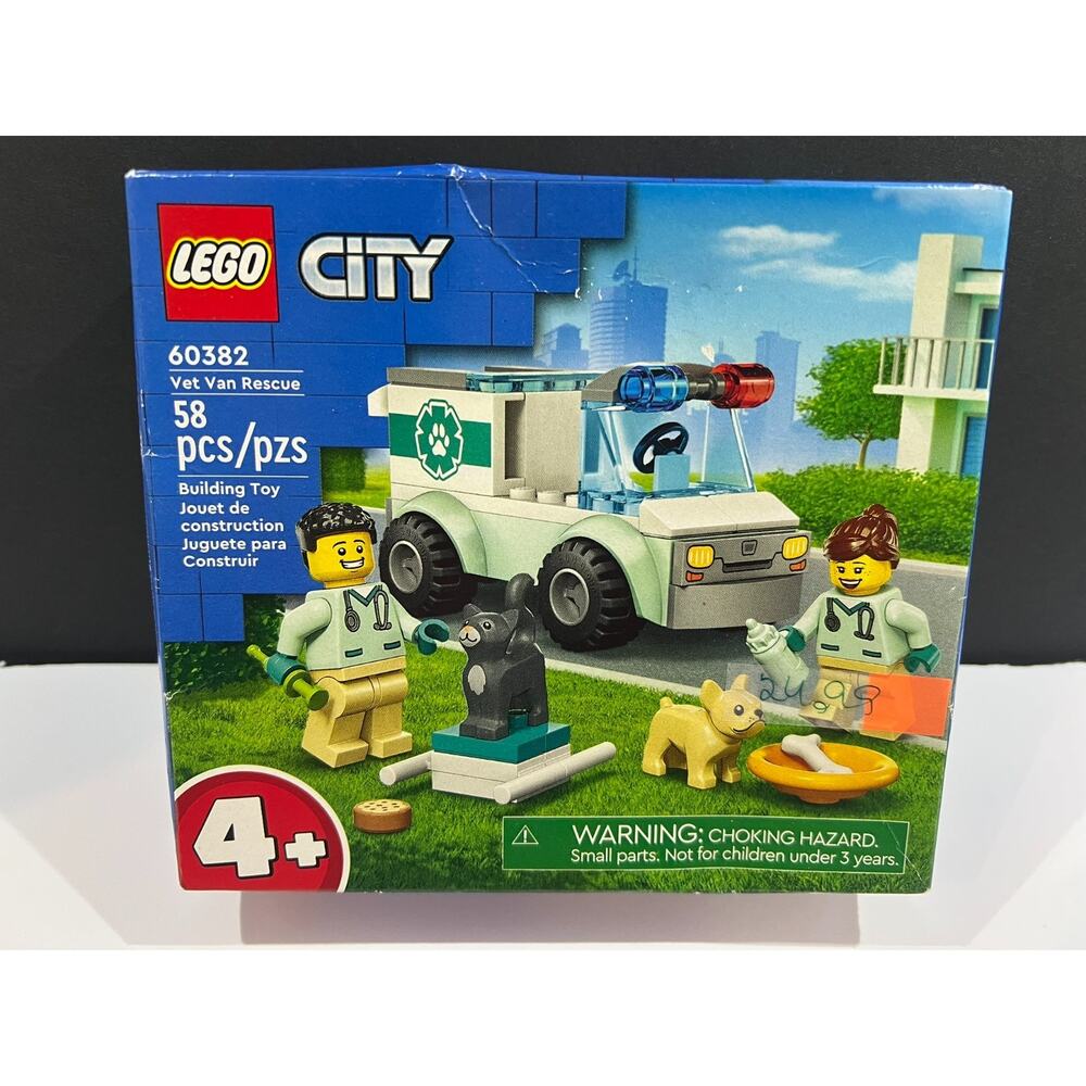 Leg City Set 60382 Retired Vet Van Rescue vehicle cat dog veterinarian